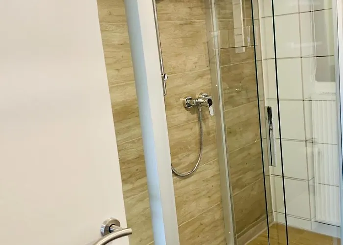 Am Saengerehrenmal *